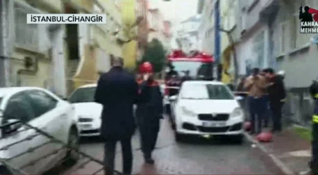 Son Dakika! Beyoğlu Cihangir&#039;de duvar çöktü