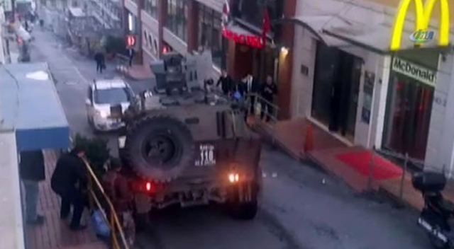 Taksim’de silahlı çatışma: 2 yaralı