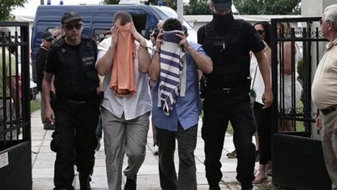 Yunanistan 8 darbeci askerin iade talebini reddetti