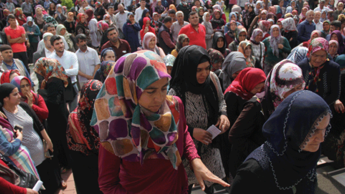Adana&#039;da 350 kişilik işe 2 bin kişi başvurdu | Adana İş Başvurusu