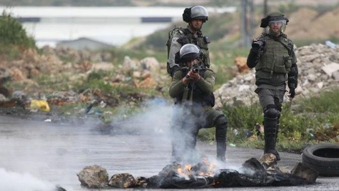 İsrailli bakandan silahsız Filistinli genci vuran askerlere destek
