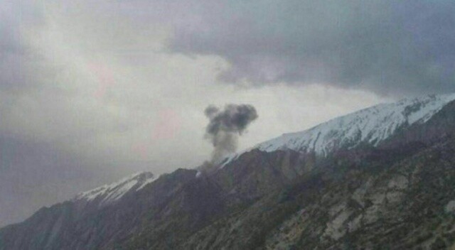 Kolombiya&#039;da askeri uçak düştü: 2 ölü