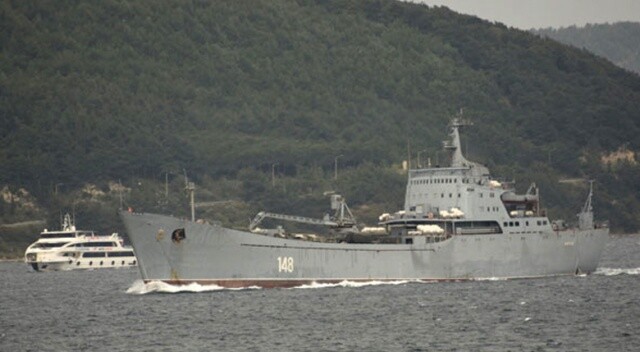Rus gemisi, Çanakkale Boğazı&#039;ndan geçti