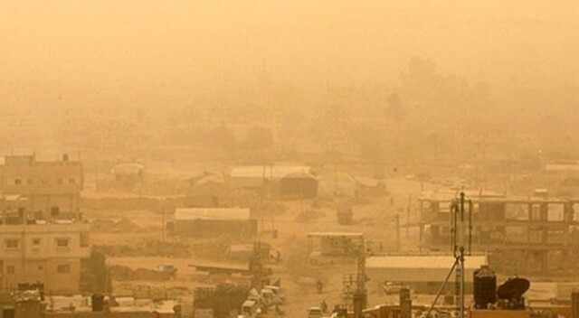 Suudi Arabistan&#039;da toz fırtınası! Eğitime ara verildi