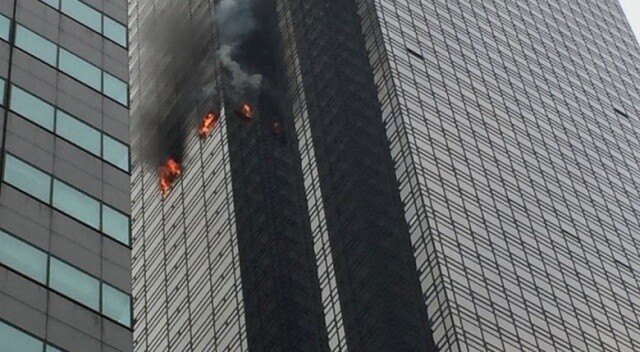 Trump&#039;ın gökdeleninde yangın çıktı!