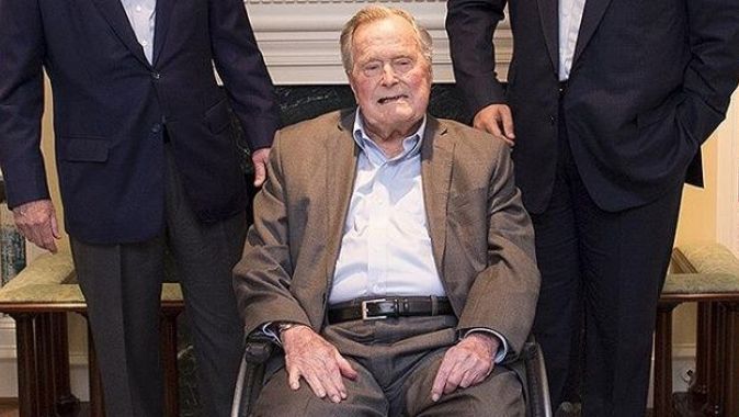 ABD Eski Başkanı Bush hastaneye kaldırıldı