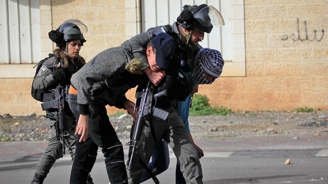 İsrail güçleri, 17 Filistinliyi gözaltına aldı