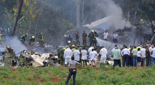 Küba&#039;da uçak düştü