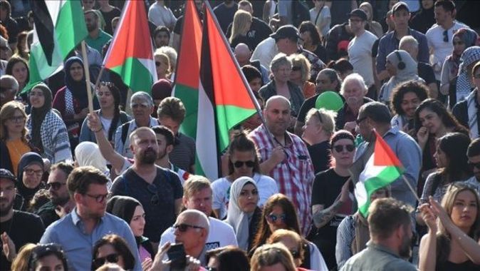 Stockholm&#039;de İsrail katliamları protesto edildi