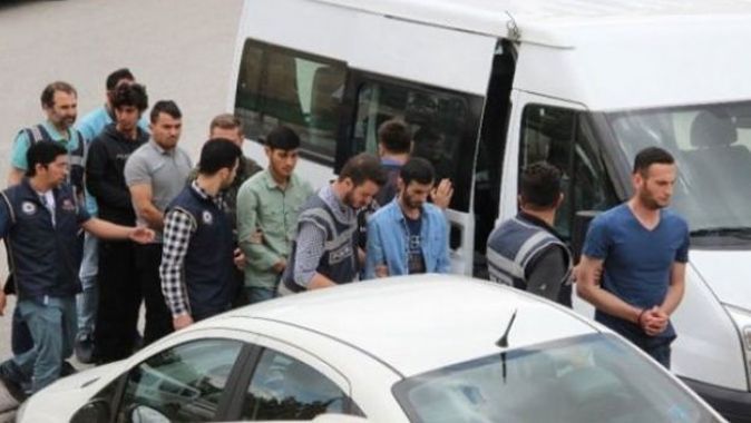 1 muvazzaf asker daha tutuklandı