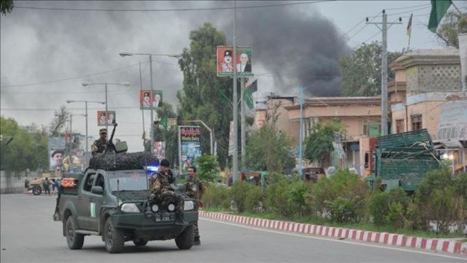 Afganistan&#039;da bombalı saldırı: 5 ölü, 26 yaralı