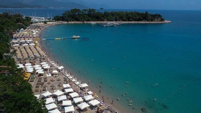 Antalya&#039;yı ziyaret eden Rus turist sayısında rekor