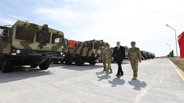 Azerbaycan&#039;da uzun menzilli füzeler için yeni kışla