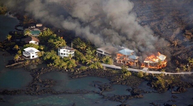 Hawaii&#039;de lavlar 600&#039;den fazla evi kül etti