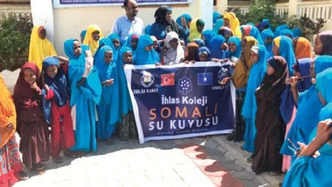 İhlas Koleji öğrencilerinde Somali’ye su kuyusu