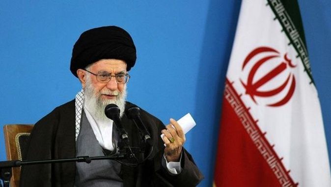 İran&#039;da Hamaney&#039;in danışmanından Ruhani&#039;ye eleştiri