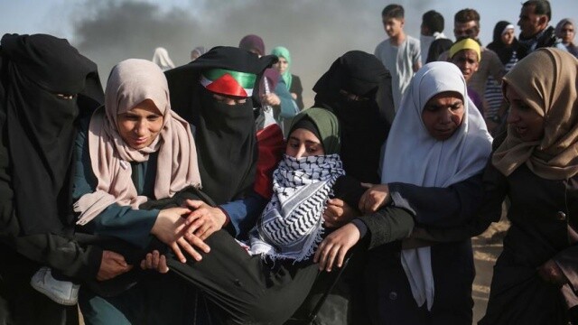 İsrail işgal güçleri, Gazze sınırında 206 Filistinliyi yaraladı