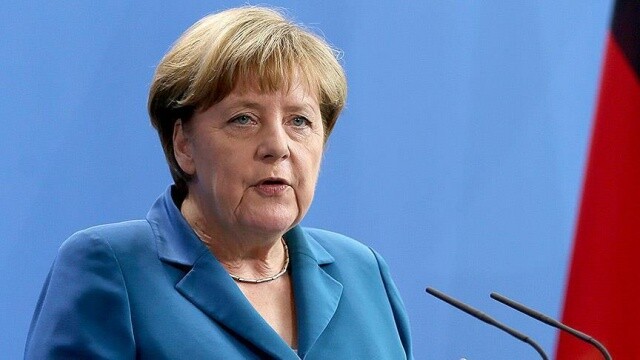 Merkel’i Türkiye  modeli kurtaracak