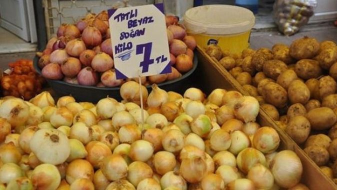 Patates ve soğan fiyatları ne zaman düşecek? Bayraktar açıkladı