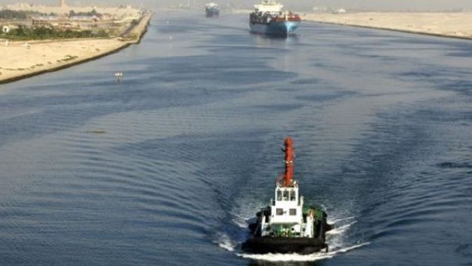 Süveyş Kanalı, yılda 6 milyar dolar getiriyor