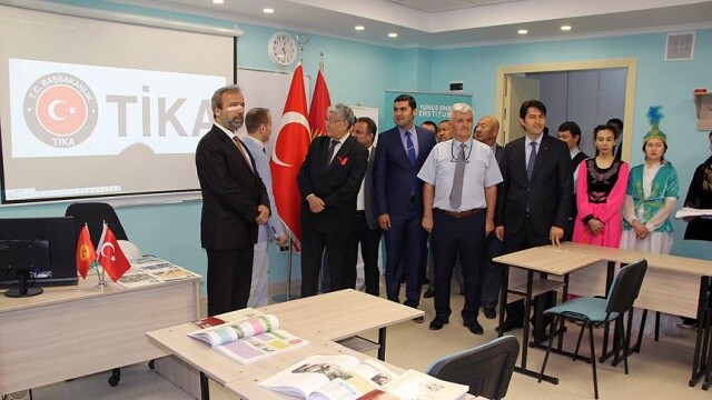 TİKA&#039;dan Kırgızistan&#039;da Türkçe eğitimine destek