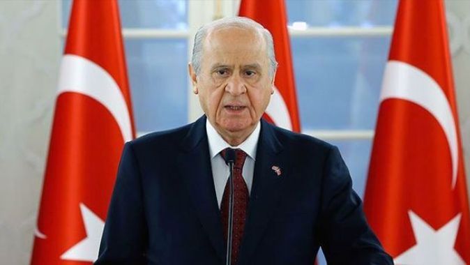 Türk bayrağı  Kandil’e  dikilmelidir