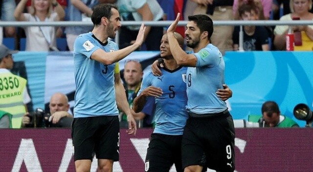 Uruguay ve Rusya gruptan çıkmayı garantiledi!