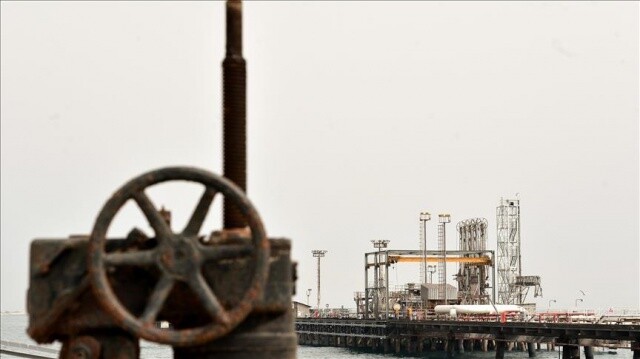 ABD yaptırımlarının gölgesindeki İran&#039;ın petrol üretimi 22 bin varil azaldı
