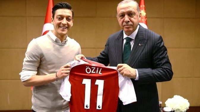 Almanya&#039;dan Mesut Özil açıklaması