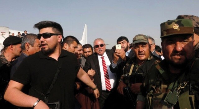 Ankara&#039;dan Kabil&#039;e giden Afganistan Cumhurbaşkanı Yardımcısı Dostum&#039;a suikast girişimi