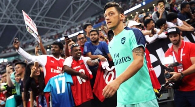 Arsenal, milli takımı bırakan Mesut Özil&#039;i kaptan yaptı