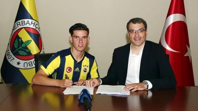 Fenerbahçe&#039;nin genç yıldızı Ferdi Kadıoğlu, Türk Millî Takımını seçecek