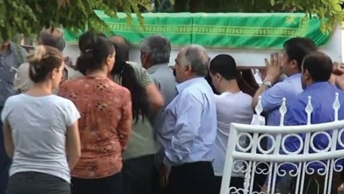 HDP&#039;li 2 vekil daha PKK cenazesinde