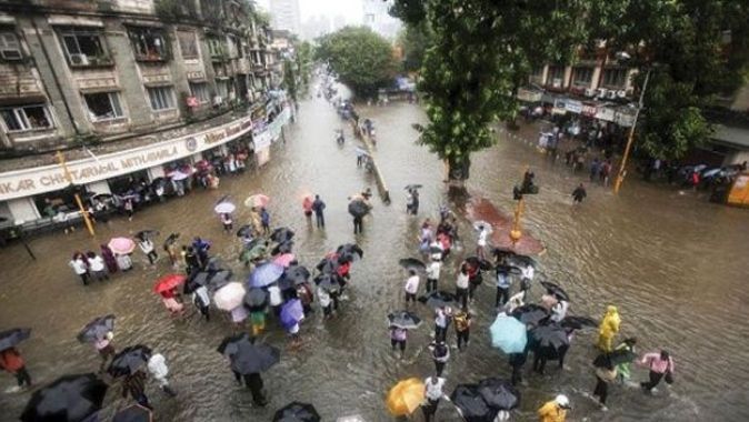 Hindistan&#039;da muson yağmurları nedeniyle 511 kişi öldü