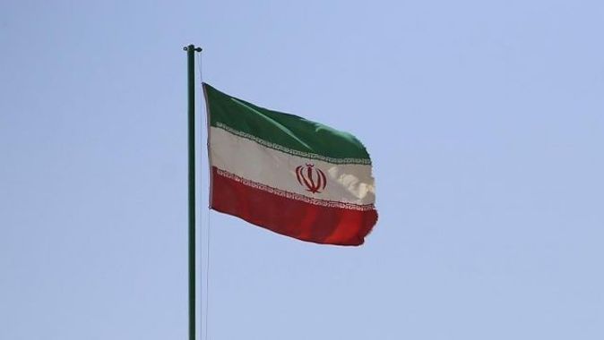 İran&#039;da Sünni akademisyene suikast