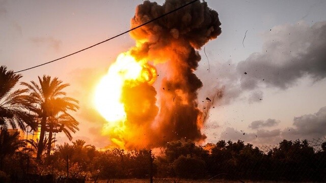 İşgal güçleri Gazze&#039;ye saldırı başlattı