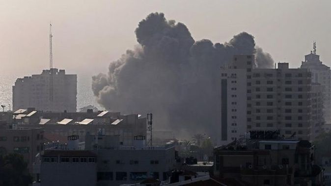 İsrail, Gazze&#039;ye 2 hava saldırısı düzenledi