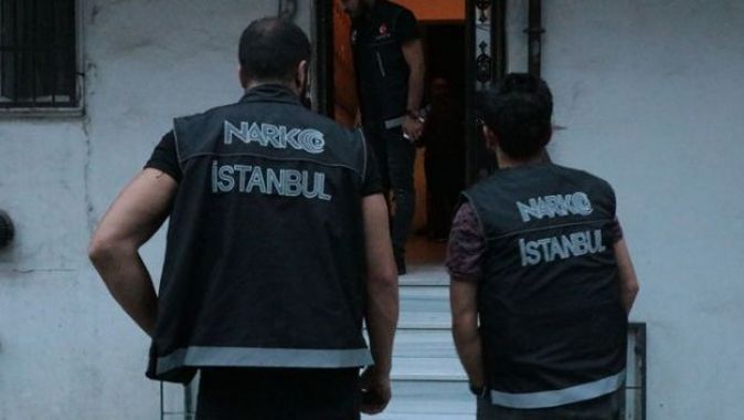 İstanbul’da şafak vakti narkotik operasyonu: 23 gözaltı