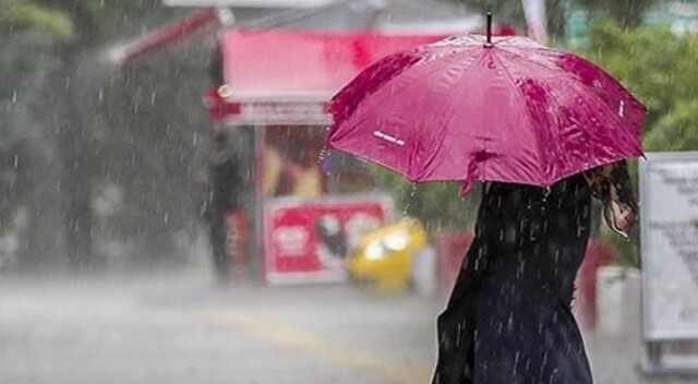 İstanbullular bu saatlere dikkat! Sağanak yağış geliyor