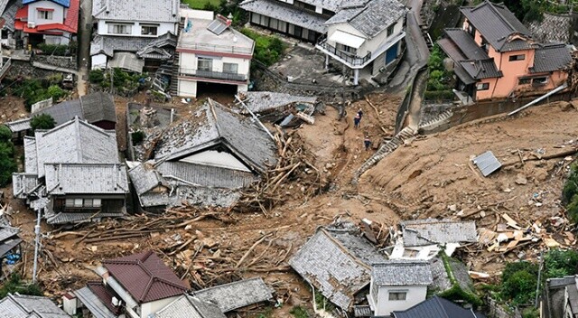Japonya&#039;da felaket: Onlarca ölü var