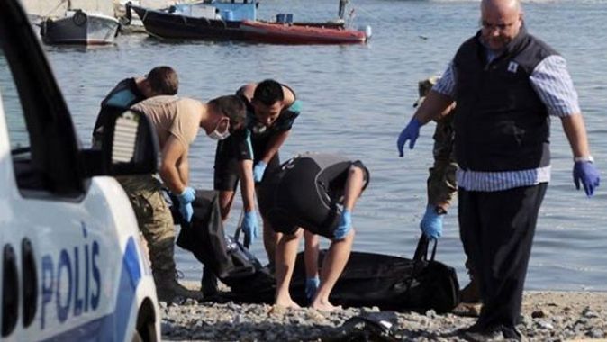 Kadıköy&#039;de denizde ceset bulundu