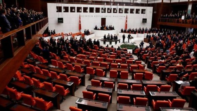 Meclis&#039;te CHP sıraları boş kaldı