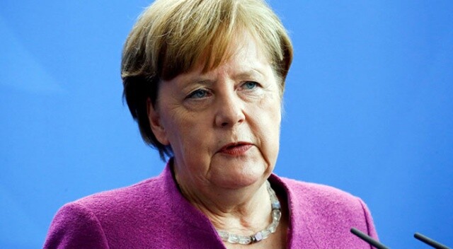 Merkel: Mesut Özil&#039;in kararına saygı duyuyorum