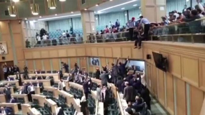 Ürdün parlamentosunda intihar girişimi