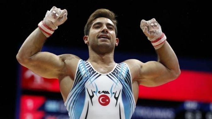 Milli cimnastikçi İbrahim Çolak&#039;tan gümüş madalya