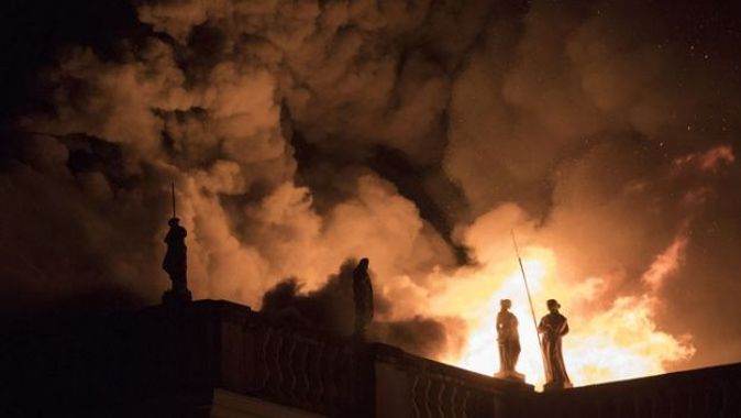 Brezilya&#039;daki Ulusal Müze yangınının altından skandal çıktı!