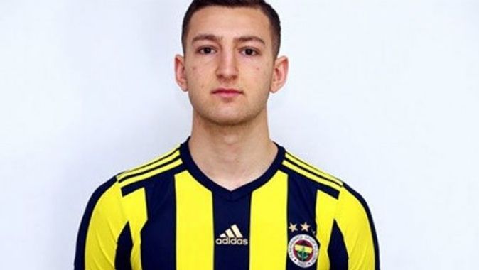 Fenerbahçeli Andreas Kilit futbolu bıraktı