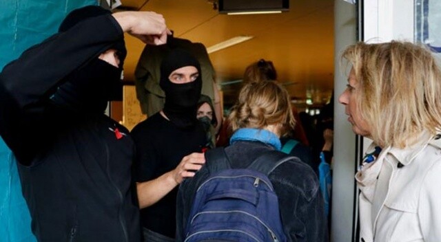 Hollanda&#039;da öğrenciler bir üniversiteyi işgal etti