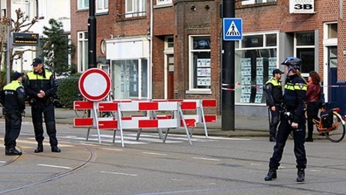 Hollanda&#039;da terör saldırısı son anda önlendi