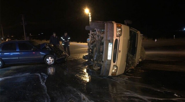Kahramanmaraş&#039;ta minibüs ile otomobil çarpıştı: 5 yaralı